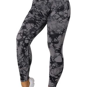 Stylish Black and Gray Patterned Leggings